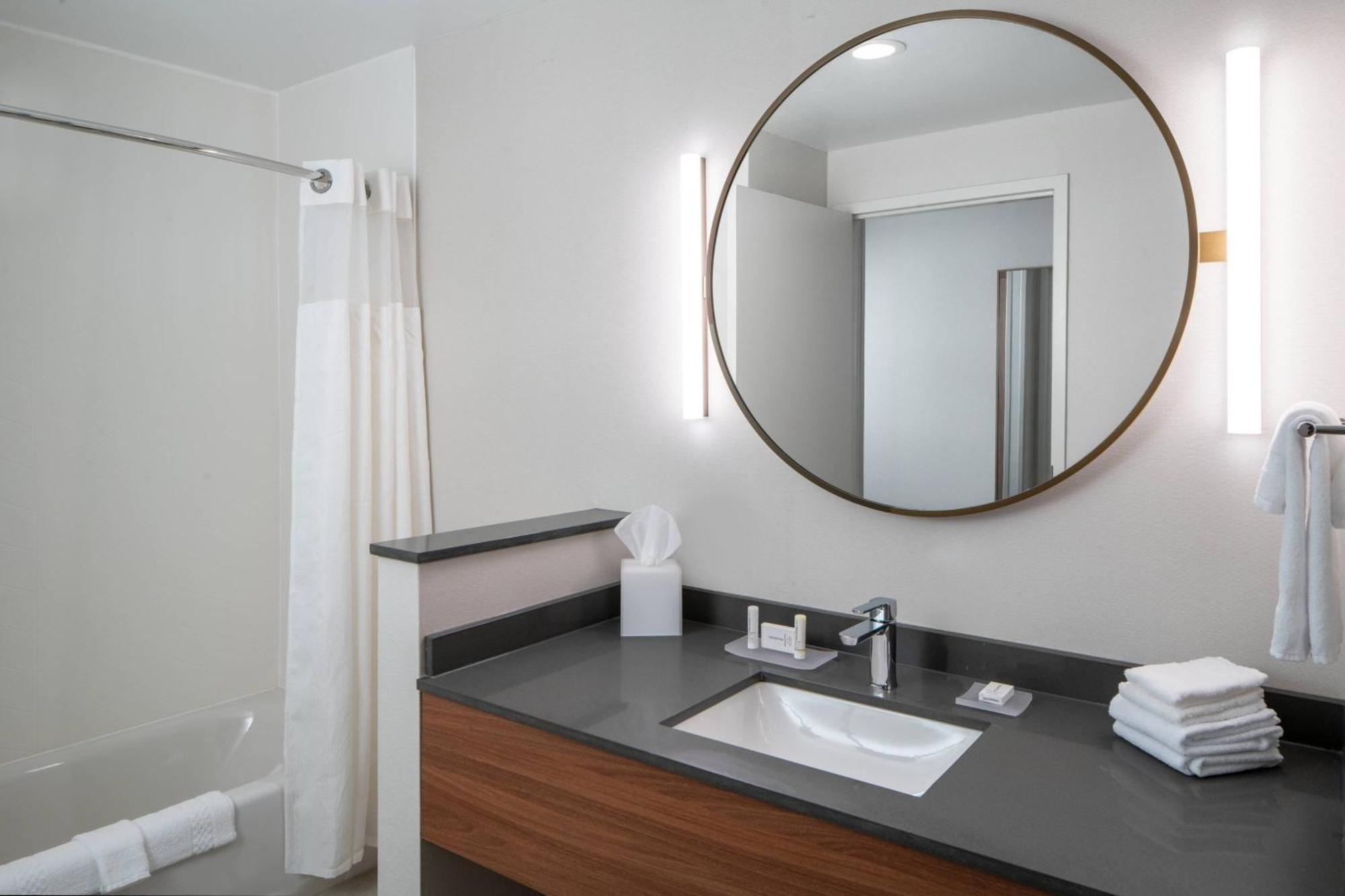 Fairfield By Marriott Inn & Suites Pensacola Pine Forest Exterior foto